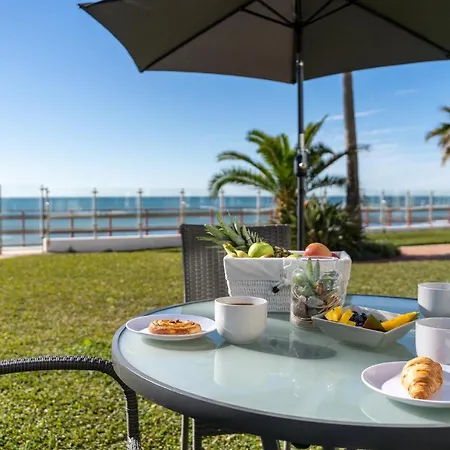 Sea Front House Macarena C