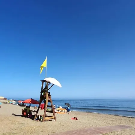 Sea Front House Macarena C בית נופש Sitio de Calahonda