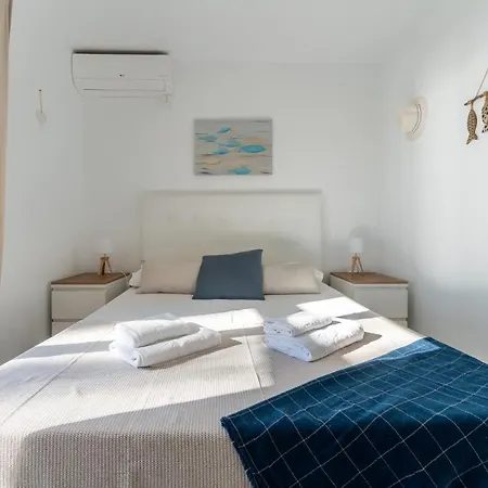 Sea Front House Macarena C * Sitio de Calahonda